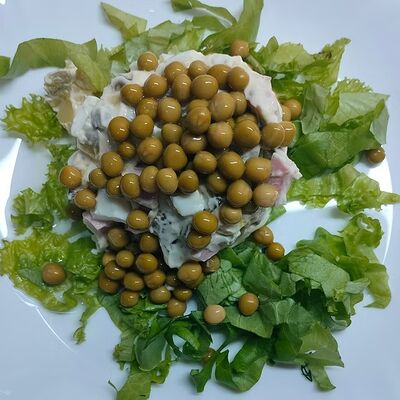 Салат Оливье в Каприз по цене 250 ₽