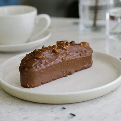 Фундучный кекс в MAYAR по цене 550 ₽