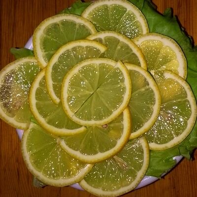 Лимон дольками в Каприз по цене 100 ₽