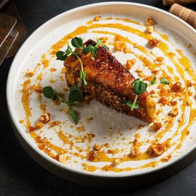 Чизкейк с беконом в Потроха по цене 583 ₽