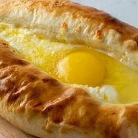 Хачапури по-аджарски в Дудуки