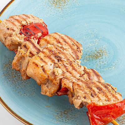 Шашлык из курицы с болгарским перцем в Вилка Ложка по цене 334 ₽