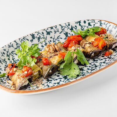 Рулетики из баклажанов и кабачков со сливочным сыром в Муссоны по цене 450 ₽