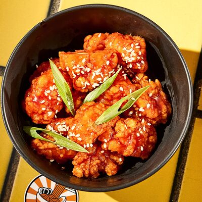 Попкорн из курицы в соусе на выбор в Bao по цене 395 ₽