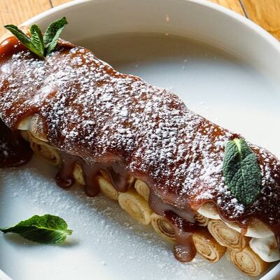 Блинчики с меренгой и карамелью в Пинки Бандински по цене 20 р.