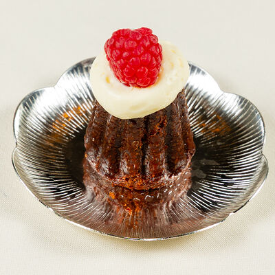 Канеле со свежей малинойв Siesta fiesta по цене 170 ₽