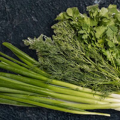 Зелень Ассортив Шашлычный Мир по цене 450 ₽