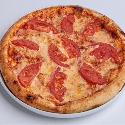 Пицца Маргарита в PINTA Bar & Grill по цене 2790 ₸