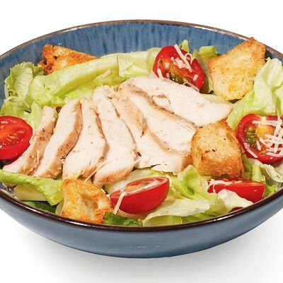 Салат Цезарь с курицей в ЗАКАЗУУМ ZAKAZOOM по цене 486 ₽