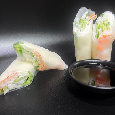 Спринг роллы с креветкой в Поедем поедим по цене 320 ₽