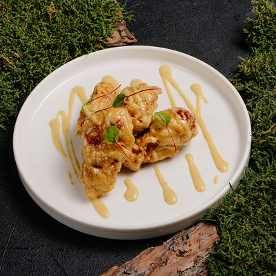 Крылышки в горчично-медовом соусев Реконструкция по цене 380 ₽