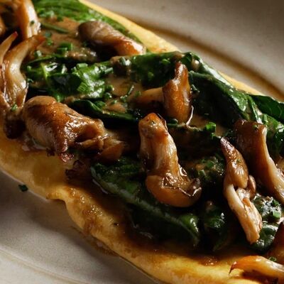 Омлет, вешенки, томаты в Maya по цене 1190 ₽