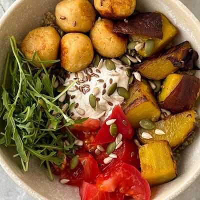 Боул с киноа и бататомв Светлица по цене 590 ₽