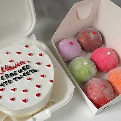 Набор десертов на день Матери бенто-торт Мама, спасибо, что ты есть и 6 моти в Sweet Caprice по цене 3249 ₽