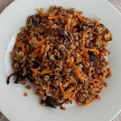 Гречка с грибамив Мегаполис по цене 105 ₽