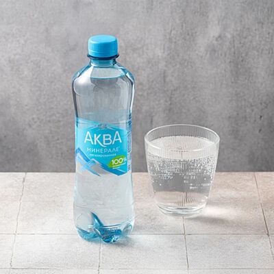 Аква Минерале в Шоколадница по цене 220 ₽