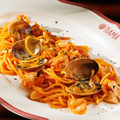 Спагетти Алла Китара с морепродуктами в TiAMA по цене 1390 ₽