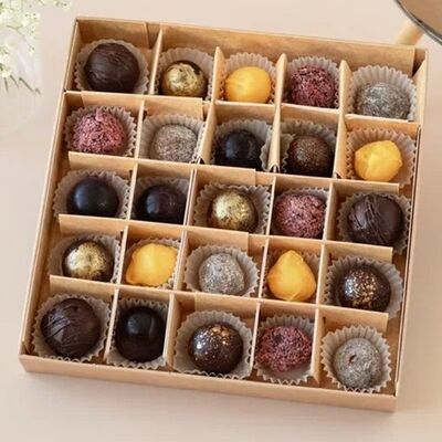 Набор шоколадных конфет ручной работыв Фыр Фыр по цене 2208 ₽