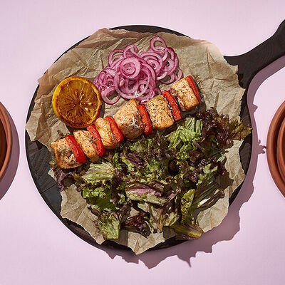 Шашлык из семги в Хачапури и Вино по цене 645 ₽