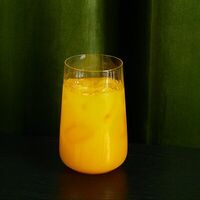 Домашний лимонад Манго-мандарин в Mio Bistrot
