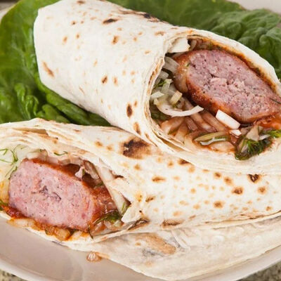 Люля-кебаб из говядины в лаваше в Царь-Кебаб по цене 520 ₽