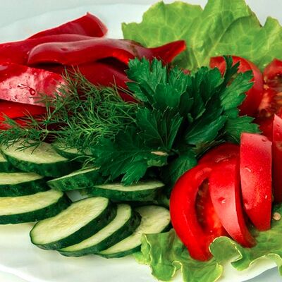 Овощная нарезка в Шашлычная Одил по цене 265 ₽