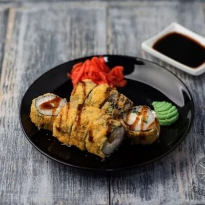 Горячие роллы с Угрем в PANORAMA по цене 640 ₽