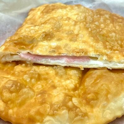 Биг Ветчина и Cыр в Чебурек номер 1 по цене 520 ₽