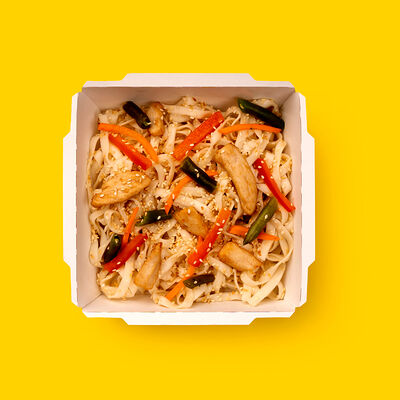 Вок Классик с курочкой в WOK&GO по цене 419 ₽