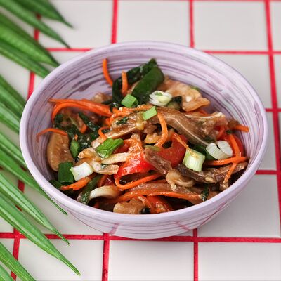 Уши буши в Сайгонкафе по цене 350 ₽