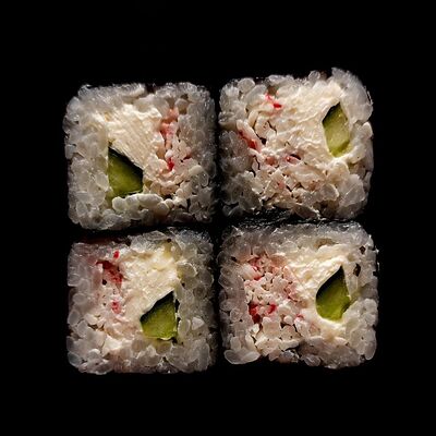 Ролл Кани маки в Fortuna Sushi по цене 229 ₽