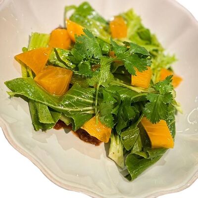 Салат с уткой, пак-чой в Sangre Fresca по цене 990 ₽