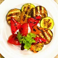 Овощи гриль в Ресторан Хата возле Шереметьево