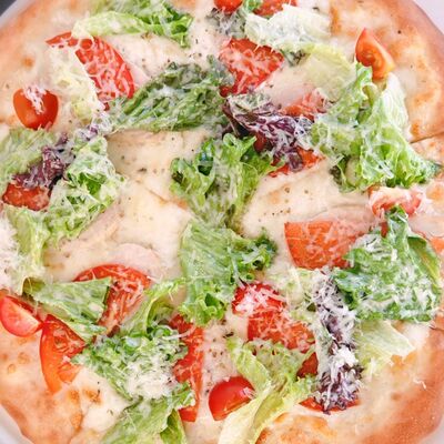 Цезарь с курицей в Маск по цене 1450 ₽