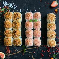 Полкило Гурман запеченный в Panda Sushi