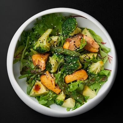 Зеленый с лососем и спаржей в Великий Goodwine по цене 990 ₽