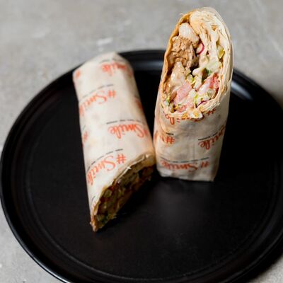 Шаурма Куриная в Smile по цене 592 ₽