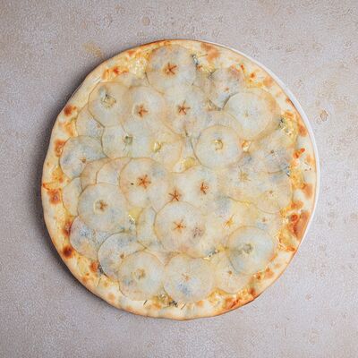 Пицца с грушей и сыром горгонзола в Bocconcino по цене 1500 ₽