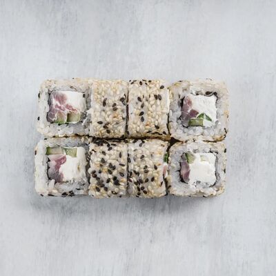 Ролл Де Люкс в Yummy yummy по цене 320 ₽