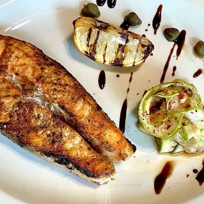 Стейк из семги в Ведро Гвоздей по цене 1760 ₽