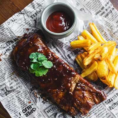 Свиные ребра BBQ с чурросом в El papa chapa по цене 870 ₽