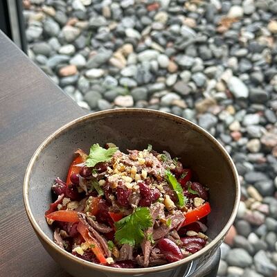 Салат Тбилиси в Фабрика хинкали по цене 554 ₽