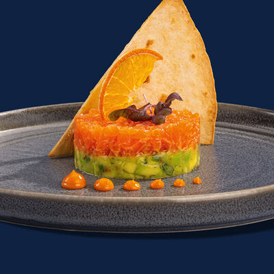 Тартар из лосося с гуакамоле в Рыбная мануфактура №1 по цене 1023 ₽