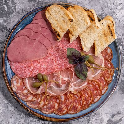 Мясная гастрономия в VIP караоке-клуб Ля Мажор по цене 1900 ₽