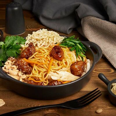 Якисоба Терияки с курицей в Суши ням по цене 488 ₽