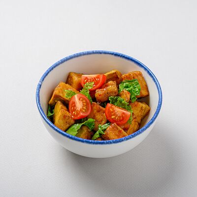 Теплый салат с баклажанами в NYUSURI корейская кухня по цене 379 ₽