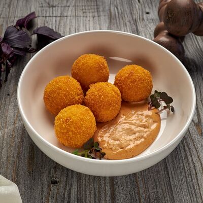 Пончики из краба с соусом спайси в Инжир по цене 470 ₽