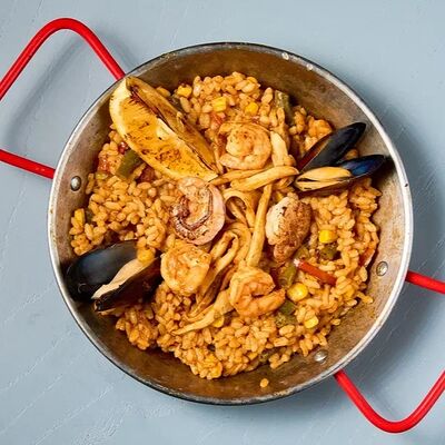 Паэлья с креветками в Барслона по цене 690 ₽