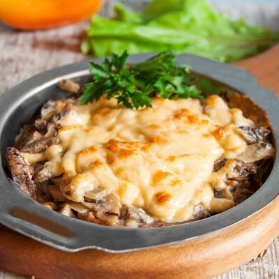 Запеченный говяжий язык в На абордаж по цене 380 ₽