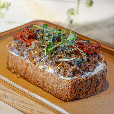 Брускетта с ростбифом в Ива по цене 572 ₽